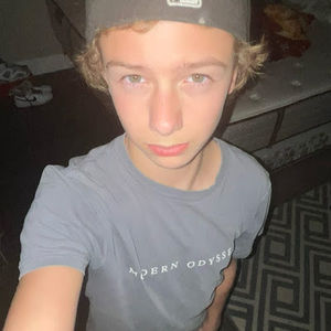 Meet your Posher, Ethan